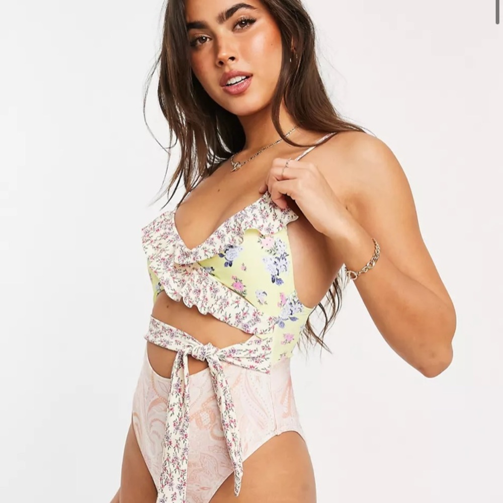 NWT ASOS River Island cutout one piece swimsuit